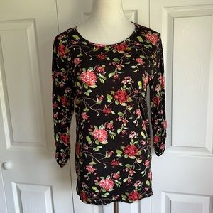 NorthStyle black floral print tunic top, size medium